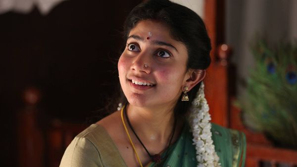 இரவு 9 மணிக்கு மேல் என்னால் முடியாது.. அந்தப் பழக்கம் ஏன் என தெரியல.. சாய் பல்லவி ஓபன் டாக்