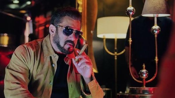 சல்மான்கானால் தாங்க முடியாத அதிர்ச்சி.. மொத்த படமும் போச்சா.. அய்யோ ரசிகர்கள் ரொம்ப பாவம்