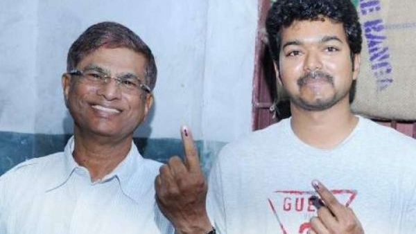 என்னை நம்பவில்லை..விஜய்யை எதிர்க்க துணிந்த தந்தை..எஸ்.ஏ.சி தனி கட்சி தொடங்குகிறார்.. புது பஞ்சாயத்து