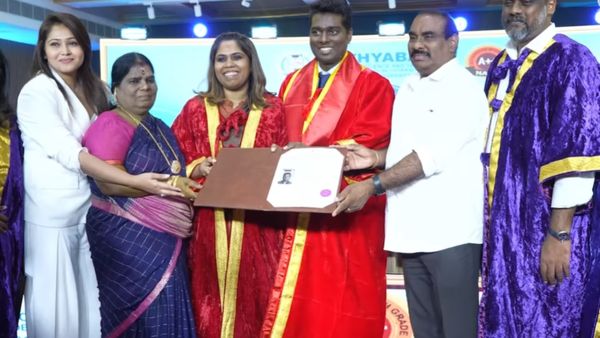 Atlee: உங்களை வெச்சு செய்யறாங்களா.. அப்படினா இதுக்கு ரெடியா இருங்க.. கௌரவ டாக்டர் பட்டம் வாங்கிய அட்லீ பேச்சு!