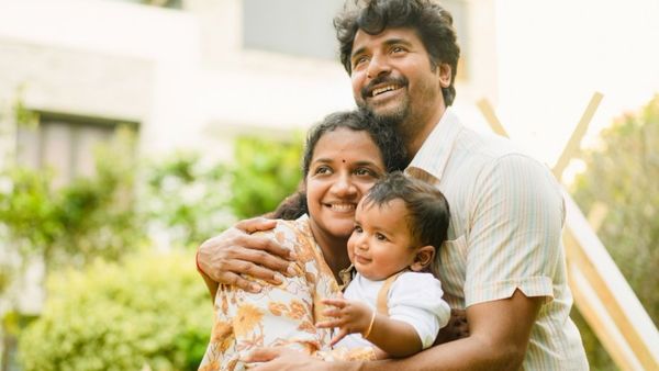 கடைக்குட்டி பவனுக்கு முதல் பிறந்தநாள் வாழ்த்துகள்.. குடும்பத்துடன் சிவகார்த்திகேயன் செம ஹேப்பி!