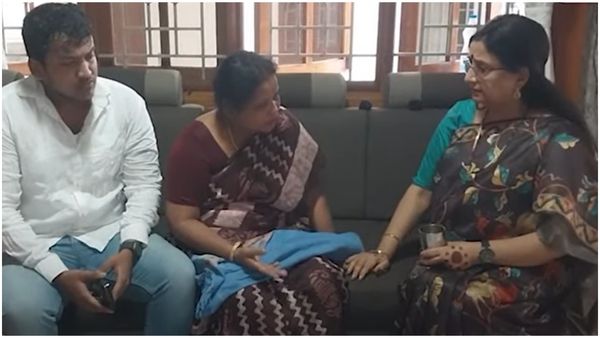 இனிமே யாருக்கும் இப்படி நடக்க கூடாது.. நடிகை அம்பிகாவிடம் கதறி அழுத ரிதன்யாவின் தாய்!