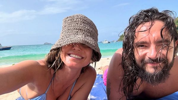 3வது கணவருடன் ஹனிமூனுக்கு சென்ற நடிகை.. மேலாடையில்லாமல் கடலில் எப்படி குளிக்கிறாரு பாருங்க!