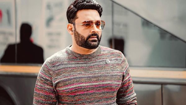 நகைச்சுவை நடிகரின் கஃபேவில் தீவிரவாதிகள் துப்பாக்கிச்சூடு.. சர்வதேச அளவில் நாசவேலைக்கு திட்டமா?