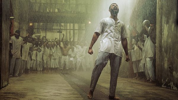 Kingdom Box Office: முதல் நாள் தியேட்டருக்குப்போய் ஏமாந்துப்போன ரசிகர்கள்.. அதிரடியாக குறைந்த கிங்டம் வசூல்!