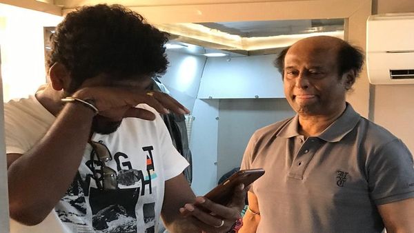 ரஜினிகாந்த்தை சந்தித்து அழுத விக்னேஷ் சிவன்.. அய்யய்யோ இப்படியும் நடந்திருக்கா?.. அப்படி என்ன ஆச்சு?