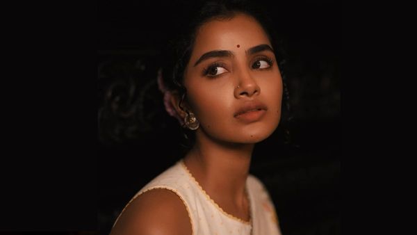 அனுபமா பரமேஸ்வரனுக்கு தெலுங்கு இயக்குநர் கொடுத்த டார்ச்சர்.. மேடையில் எல்லாத்தையும் சொல்லிட்டாங்க!