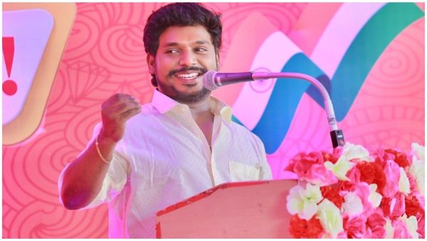 ஹீலோ விஜய் டிவி.. கலைஞர்களிடம் சாதி பார்க்கலாமா? விளாசிய நாஞ்சில் விஜயன்!