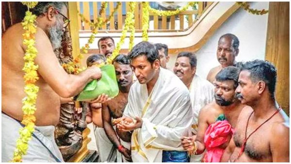 கேரள வாராஹி பஞ்சமி தேவி கோவிலில் விஷால் சாமி தரிசனம்.. தடை நீங்க சிறப்பு பூஜை செய்து வழிபாடு!