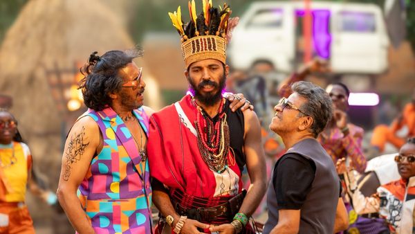 ஜெயிலர் மற்றும் கூலி படங்களில் நடித்த டாப் நடிகர்கள் இணைந்து நடித்துள்ள ’45’ இந்த மாதம் ரிலீஸ்!