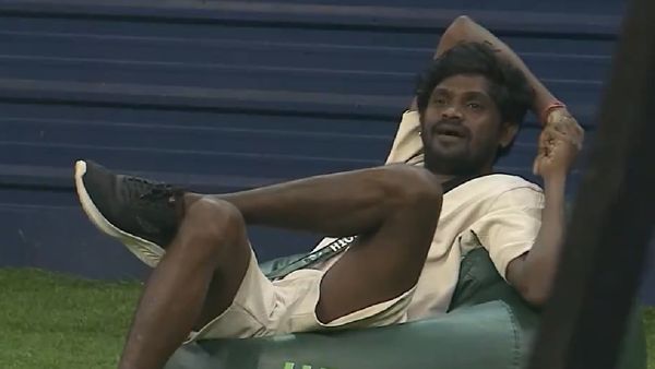 பார்வதியையும் திவ்யாவையும் வாய்லயே அடிக்க சொன்ன கானா வினோத்.. ஆடியன்ஸ் மனசுல இருப்பதை சொல்லிட்டாரே!