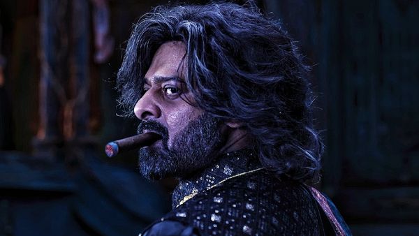 The Rajasaab Review: தி ராஜாசாப் விமர்சனம்.. பணத்தாசை பிடித்த தாத்தா பேய்.. பிரபாஸின் மைண்ட் கேம்!