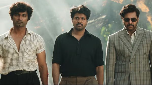 பராசக்தி படத்தை திட்டமிட்டபடி இறக்கும் படக்குழு.. சென்சார்லாம் பிரச்னை இல்லை.. பொங்கலுக்கு தீ பரவுவது உறுதி