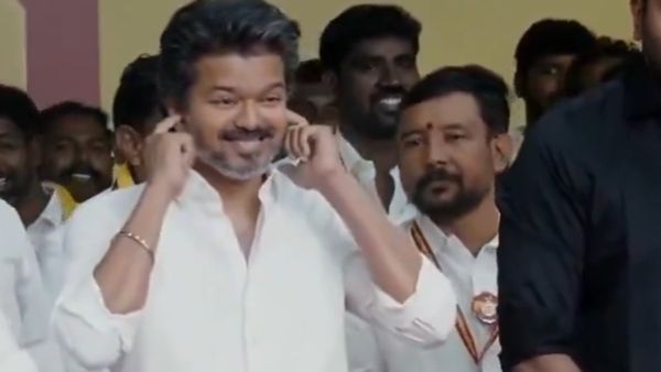 விஜய்யே காதை பொத்துறாரு.. விசில் சத்தம் விண்னை பிளக்குது.. செம வைபில் இருக்காங்களே