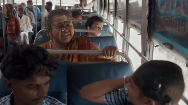 Valentines Day - 10 தலைமுறையாகுது பள்ளிக்கூடம் அனுப்ப.. காதல் கேட்குதோ.. தாய் கிழவியின் ரகளையான க்ளிம்ப்ஸ்