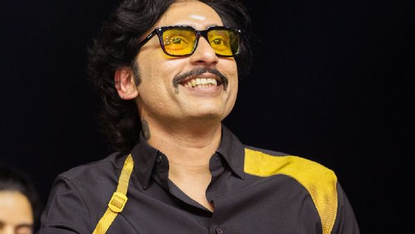கருப்பு சக்சஸ்தான்.. இத்தனை படங்களில் உருவி இருக்கீங்களே RJB.. இதெல்லாம் நியாயமானு கேட்கும் நெட்டிசன்ஸ்