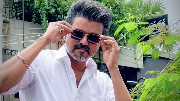 எல்லாத்துக்கும் காரணம் விஜய்தான்.. எப்படி இருந்த நான் இப்படி ஆகிட்டேன்.. சிரிப்ப அடக்க முடியல பாஸ்!