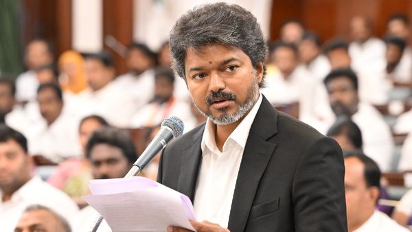 தளபதி விஜய் வந்தால்.. கேரளாவின் முக்கிய மந்திரி ஆக்குவோம்.. அடடே.. சேட்டன்கள் பொங்குறாங்களே