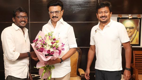 முன்னாள் முதலமைச்சரை சந்தித்த மாரி செல்வராஜ்.. உதயநிதி ஸ்டாலின் வெறப்பா நிக்கிறாரேப்பா