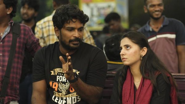 29 Box Office: சிஎம் ஆகாத விஜய் தியேட்டரை சீண்டாத ரசிகர்கள்.. 29 முதல் நாள் வசூல் என்ன?