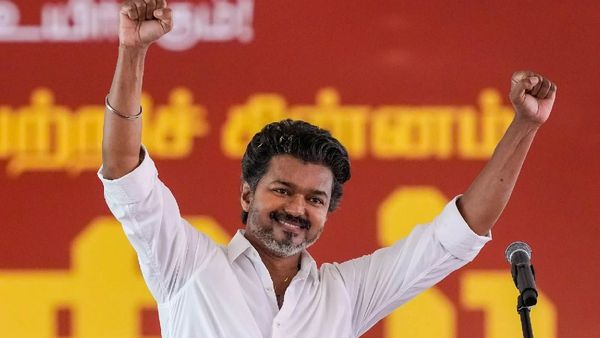 ஆளப்போறான் தமிழன்.. பெரம்பூர், திருச்சி கிழக்கு தொகுதிகளில் வாகை சூடிய விஜய்.. ஒட்டுமொத்தமே!