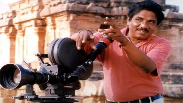 பாரதிராஜாவுக்கு எத்தனை காதல்கள் தெரியுமா?.. முதல் காதலை கடைசிவரை அவர் மறக்கவே இல்ல