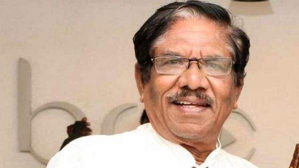 பாரதிராஜாவின் இன்ஷியல் அவரது அப்பாவுடைய பெயர் இல்லை.. அப்படியானால் யாருடைய பெயர்? இந்த கதை தெரியுமா?