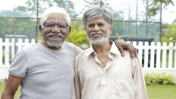 பாரதிராஜா உயிரிழப்பு.. ஒவ்வொரு நண்பராக இழக்கிறேன்..கலங்கிய விஜய் தந்தை எஸ்.ஏ.சந்திரசேகர்