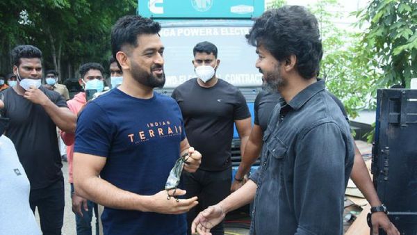 உங்க பெயரை சொன்னாலே விசில் சத்தம் தான் தல.. பிறந்த நாள் வாழ்த்து சொன்ன CM விஜய்!