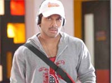 మళయాళ 'కృష్ణ' లో అల్లు అర్జున్