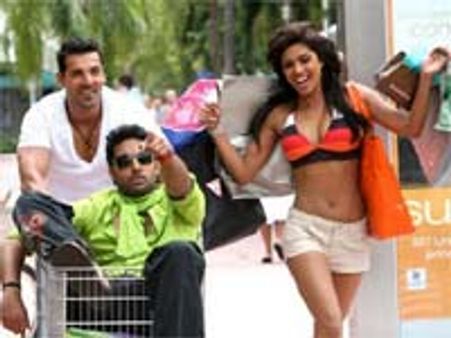 కాపీ పాట కు మూడు కోట్లు ఫైన్!