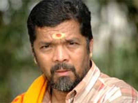 మందకృష్ణ కాదు...మెంటల్ కృష్ణ