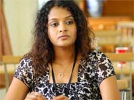 ఎక్సపోజింగ్ పై సోనియా