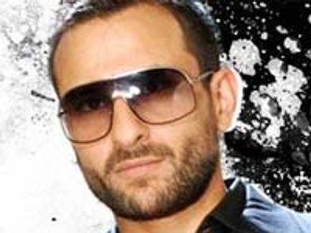 కడుపునొప్పితో హాస్పటల్లో స్టార్ హీరో