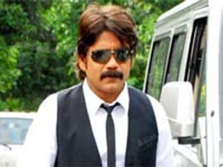 'కింగ్'కి బ్లాక్ మెయిల్ కాల్స్