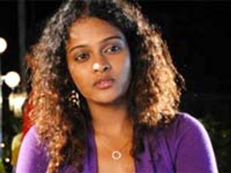 ‘A’ బొమ్మ అయితే...