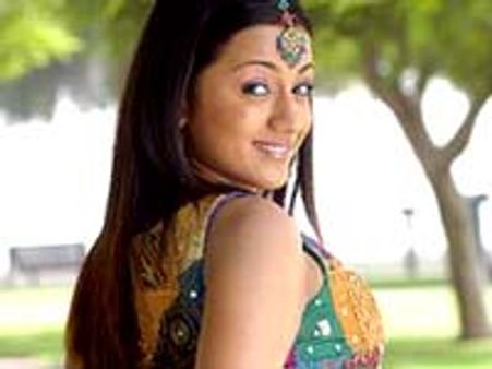 'కింగ్'కోసం త్రిష తిప్పలు