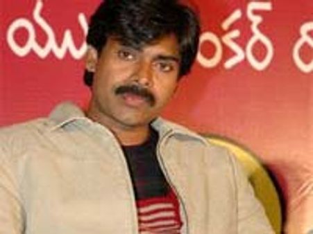 మా అక్కను ఈడ్చుకెళ్ళారు:పవన్