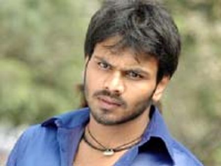 హిట్ రైటర్ దర్శకత్వంలో మనోజ్