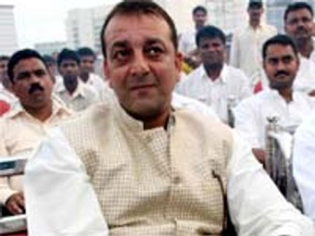 రేటు తగ్గించుకున్న స్టార్ హీరో!