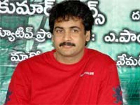 చివరకు ..ఆ హీరోకూ రివ్యూ గోలే