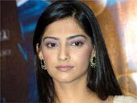 ముసలిదానికి మా గొడవెందకు ?