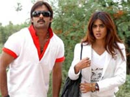 కృష్ణవంశి 'శశిరేఖ'పై క్రిమినల్ కేసు