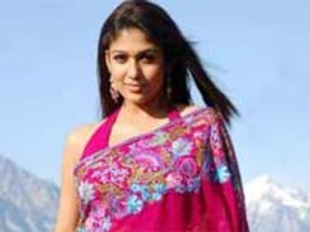 ఆ హీరోపైనే నయనతార మోజు