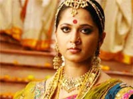 'అరుంధతి'ఎలా ఉందంటే...