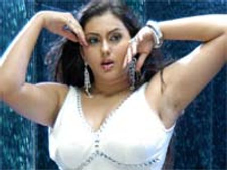 నమితకు అది చూస్తేనే భయం