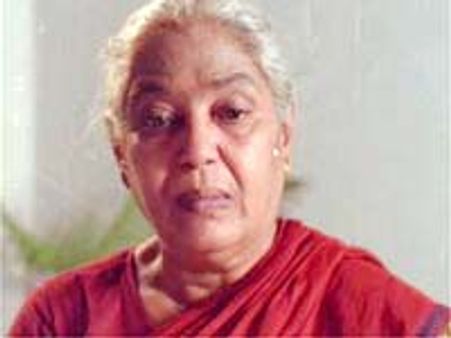 నిర్మలమ్మకు నివాళి