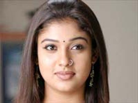 అసిన్, నయనతార, మీరాలకు...