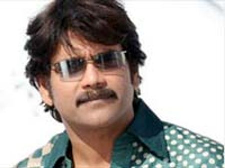 మన్మధుడు ఆ పనుల్లో బిజీ