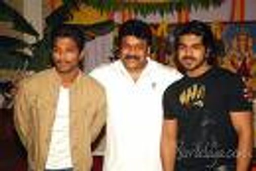 మా అబ్బాయి పాలిటిక్స్ కి..చిరు